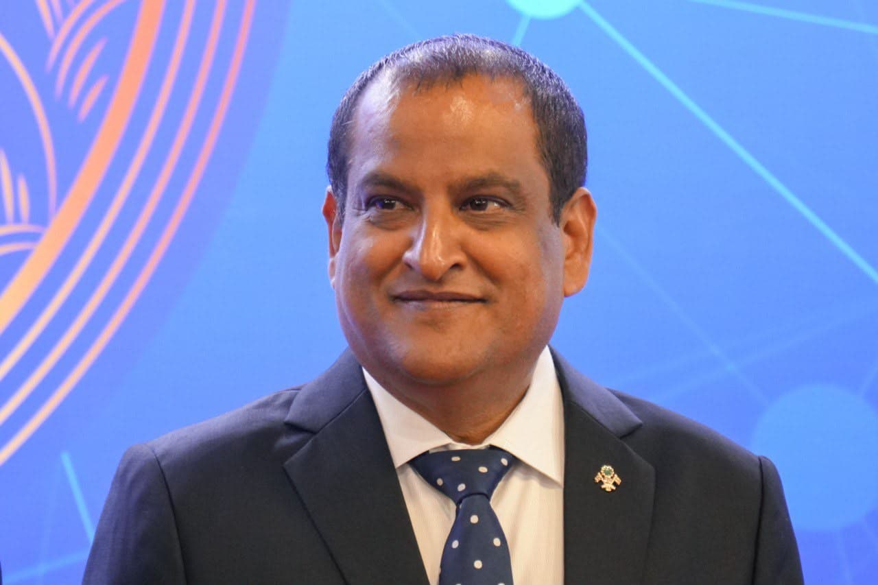 ރަށްރަށުގެ މަޝްރޫޢުތައް ސަރުކާރަށް ނެގޭގޮތަށް ލާމަރުކަޒީ ޤާނޫނަށް ހުށަހެޅި އިޞްލާޙަށް އެލްޖީއޭގެ ފުރިހަމަ ތާއީދު